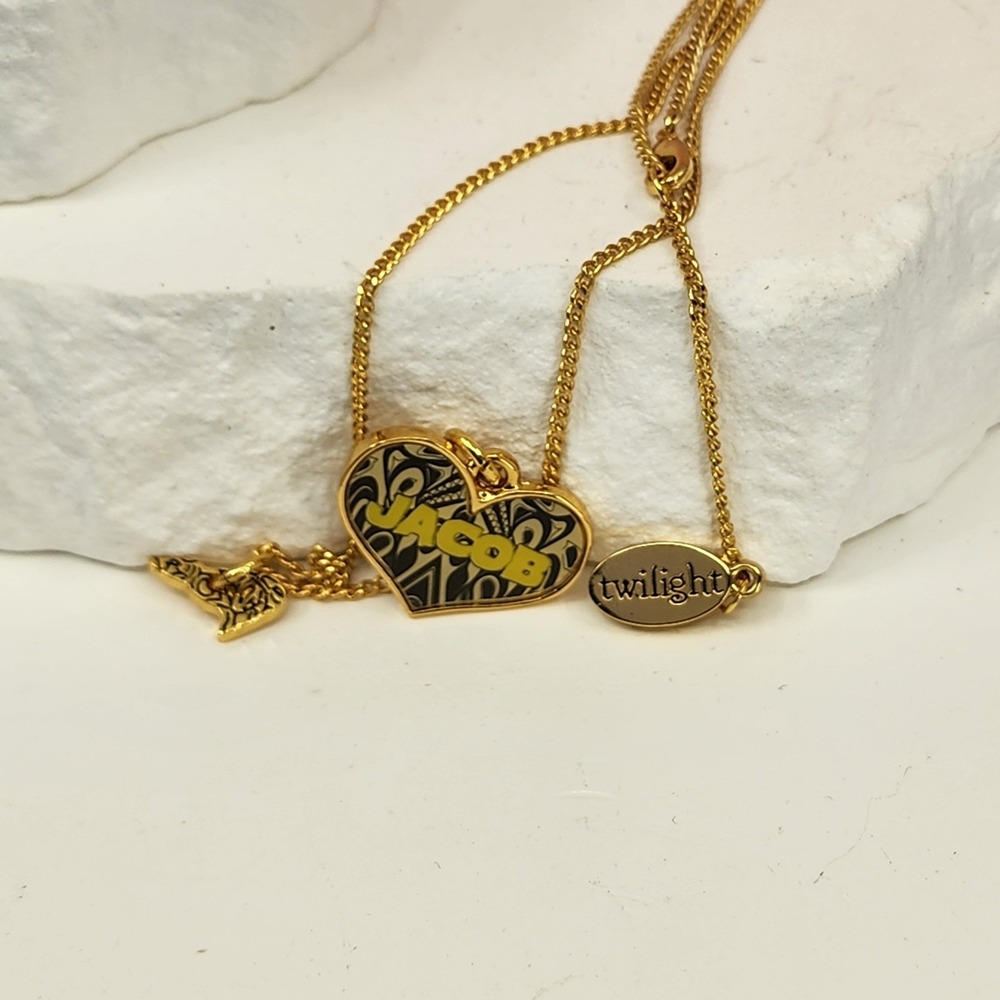 Twilight Jacob Wolf Heart Necklace Set Gold Tone Summit Entertainment Licensed